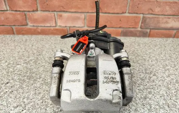 BMW X5 G05 Rear brake caliper 6891768