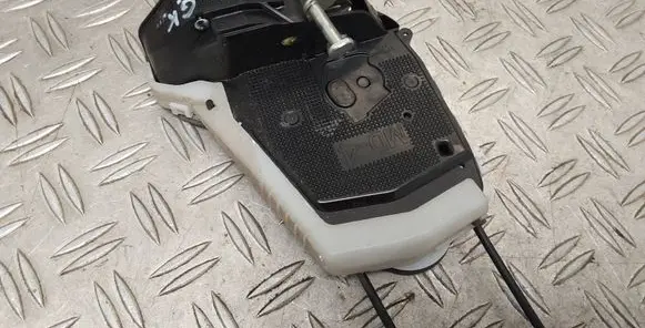 Toyota Yaris Rear door lock 