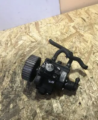 Opel Vectra C Fuel injection high pressure pump 0445010155