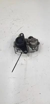 Nissan Qashqai EGR valve 147101478R H8201061904