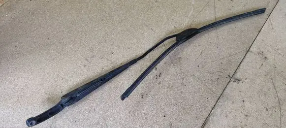 Volvo S60 Front wiper blade arm 8624266