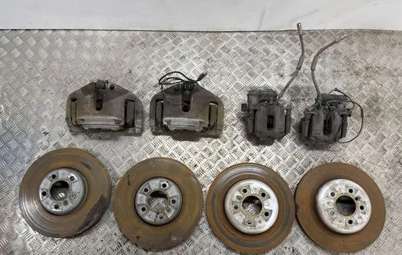 BMW 6 F12 F13 Brake discs and calipers set 32345699 6898729 6898730