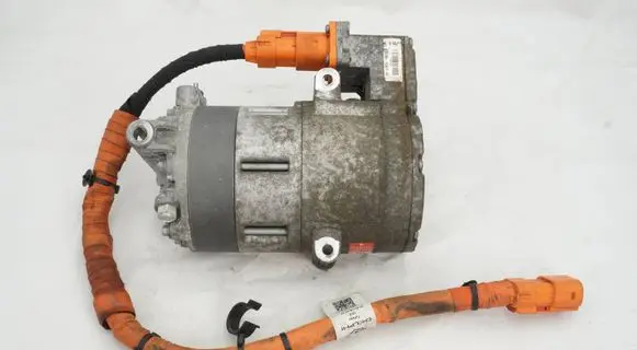 Volkswagen Golf VII Air conditioning (A/C) compressor (pump) 12E820803E EVAH19J499EC