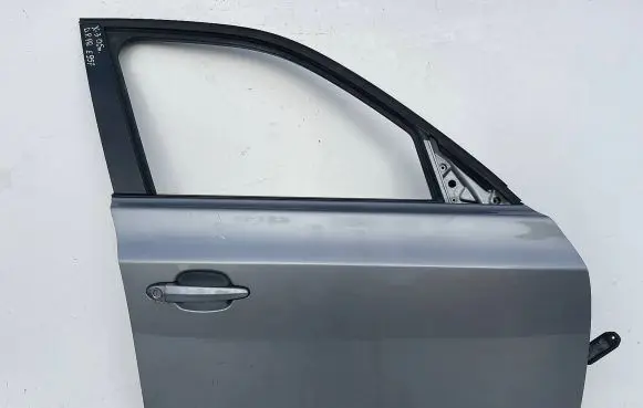 BMW X3 E83 Front door