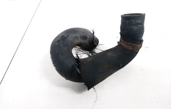 Opel Zafira A Engine coolant pipe/hose 24421116