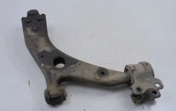 Ford C-MAX I Front lower control arm/wishbone