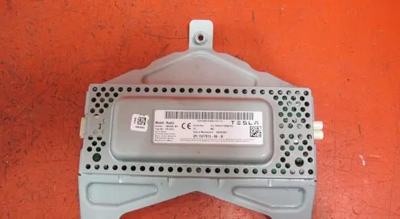 Tesla Model Y Antenna control unit 152797300D