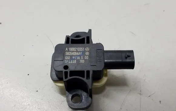 Dodge Durango Airbag deployment crash/impact sensor 56054084AA A1668210351