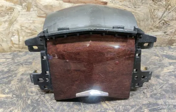 Cadillac SRX Glove box central console 