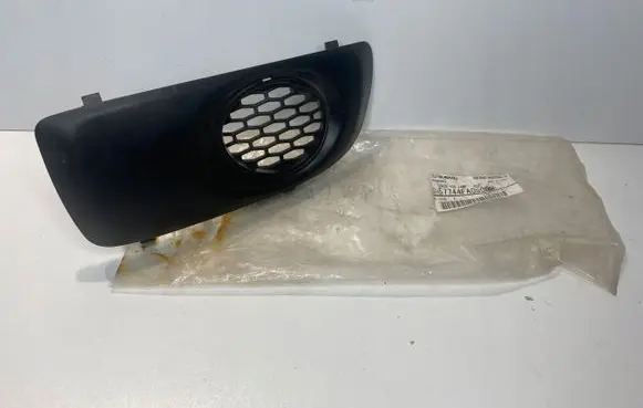 Subaru Impreza III Front bumper lower grill 57744fa050nn