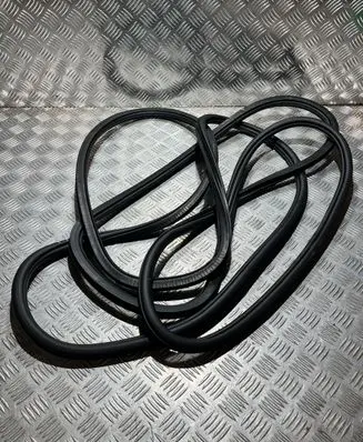 Seat Tarraco Front door rubber seal VW27110