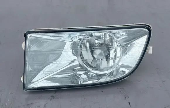 Skoda Octavia Mk2 (1Z) Front fog light SHX152017 1Z0941699 1Z0941701