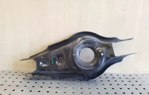 Tesla Model 3 Rear upper control arm/wishbone 104445100F