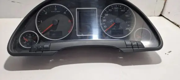 Audi A4 S4 B7 8E 8H Speedometer (instrument cluster) 0263626211 8E0920931E
