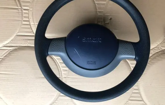 Smart ForTwo I Steering wheel