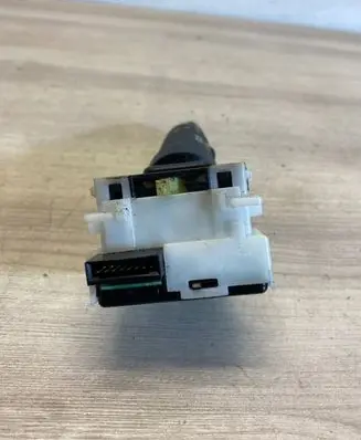 Nissan Note (E11) Indicator stalk 14425