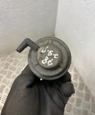 Jeep Grand Cherokee (WJ) EGR valve K5T554