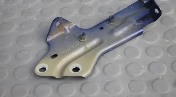 Nissan Qashqai J12 Fender mounting bracket 641C36UA0A-QASHQAI 641C3-6UA0A 641C36UA0A