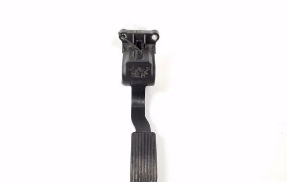 Mercedes-Benz Vito Viano W639 Accelerator throttle pedal A9063000404