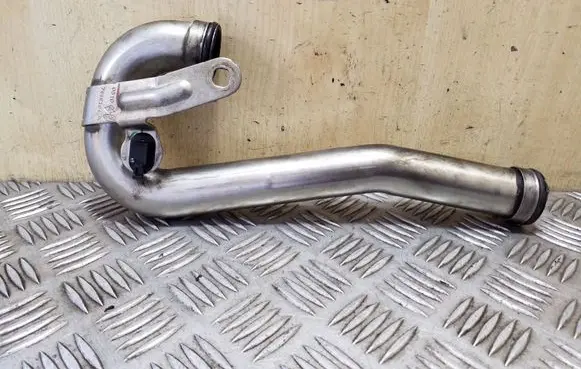 Renault Scenic III - Grand scenic III EGR valve line/pipe/hose 744818