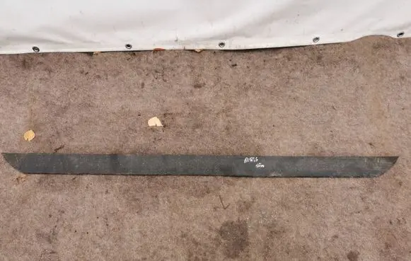 Toyota Auris E180 Front bumper lip 