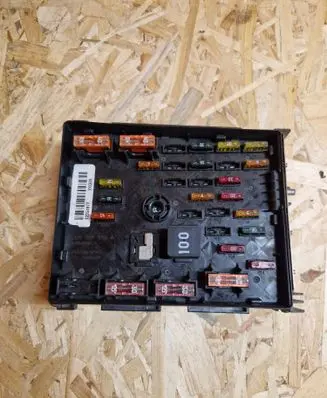 Volkswagen PASSAT B7 Fuse module 3C0937125A 63595743
