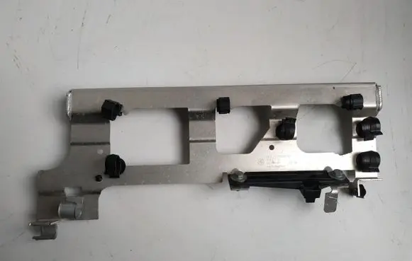 BMW i8 Other engine bay part 16127339200 7339200
