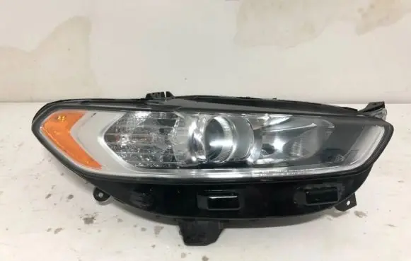 Ford Fusion II Headlight/headlamp DS7313W029CD RHCD391