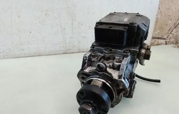 Opel Vectra C Fuel injection high pressure pump 0470504210