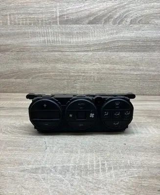 Opel Vectra B Climate control unit 24410109
