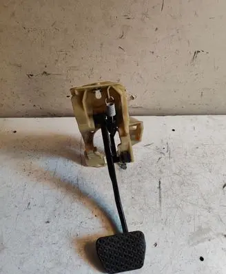 BMW 5 E60 E61 Brake pedal 6761032