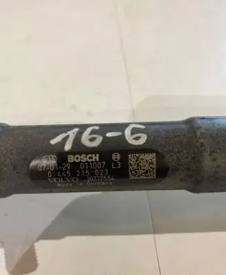 Volvo XC90 Fuel main line pipe 30777554 011007