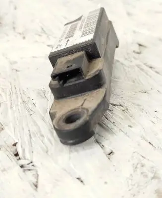 Mercedes-Benz C W203 Airbag deployment crash/impact sensor 0018204426 0003021421519391
