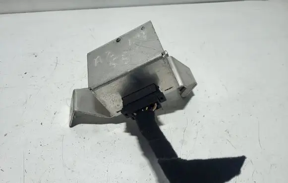 Audi A2 Sound amplifier 8Z0035223 7607792080