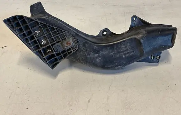 Lexus IS 220D-250-350 Brake cooling air channel/duct 5320853070