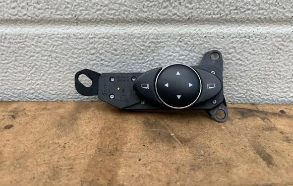 Mercedes-Benz E W211 Wing mirror switch 2118215779 03211035