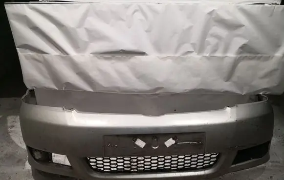 Toyota Corolla Verso AR10 Front bumper