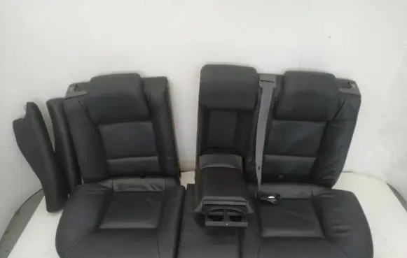 Saab 9-5 Second row seats 