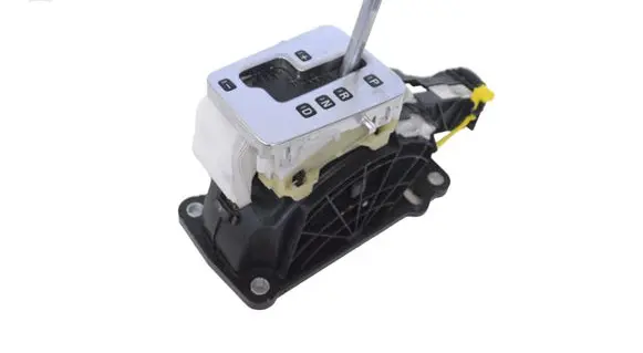 Volkswagen Jetta VI Gear shifter/selector 30783399