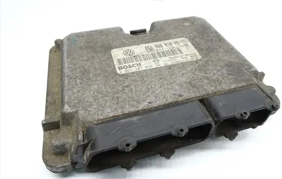 Volkswagen New Beetle Engine control unit/module 06A906018HD 0261207056