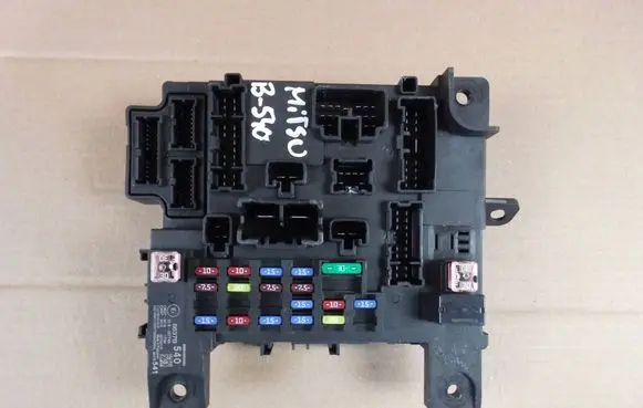 Mitsubishi ASX Fuse module 8637B540