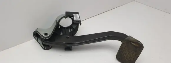 Mercedes-Benz E W212 Brake pedal A2042902001 PP204222022 PP204292023