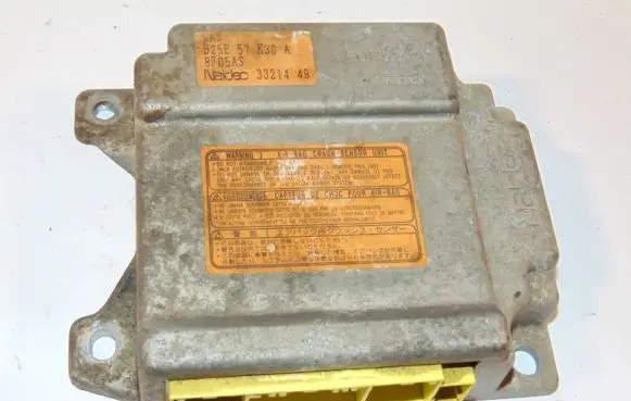 Mazda 323 Airbag control unit/module B25E57K30A 3321449 8F24A