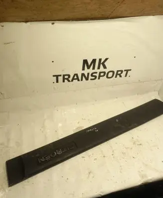 Citroen Berlingo Front door trim (molding) 9619030477