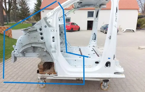 Opel Vivaro Front quarter panel