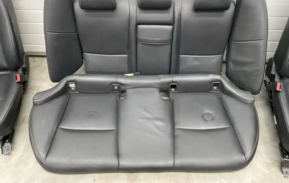 Infiniti Q50 Second row seats 