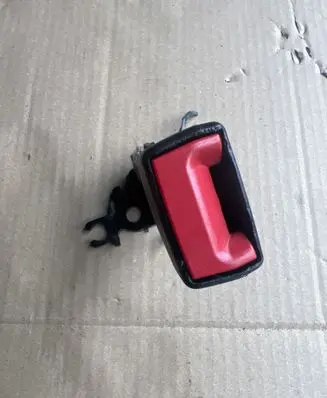 Volvo XC60 Rear seatbelt buckle 34130682 2B42714
