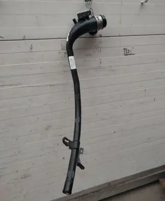 Peugeot 3008 II Fuel tank filler neck pipe 