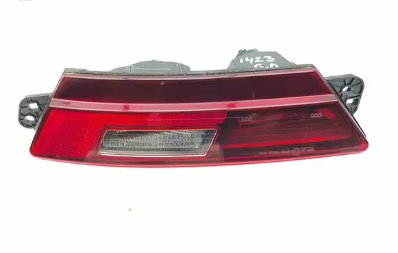 Peugeot 3008 III Rear bumper light