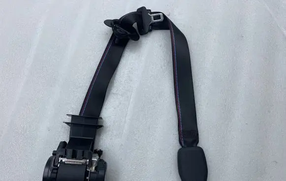 BMW i4 Front seatbelt 0589P10021 636606900E000
